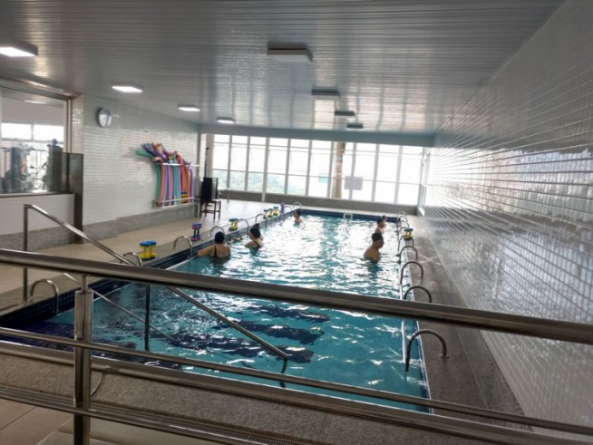 Piscina de Hidroginástica